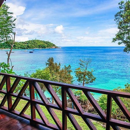 Hotel Daya Hill Seaview à Koh Lipe Extérieur photo