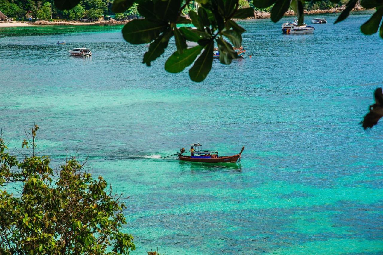 Hotel Daya Hill Seaview à Koh Lipe Extérieur photo