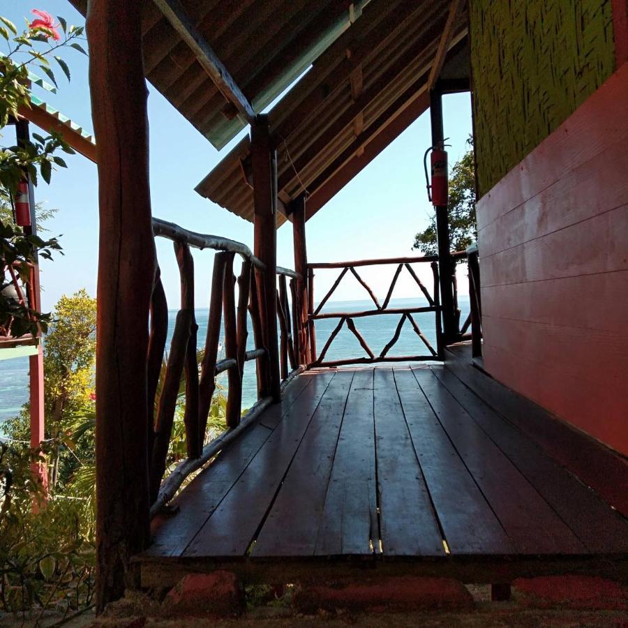 Hotel Daya Hill Seaview à Koh Lipe Extérieur photo