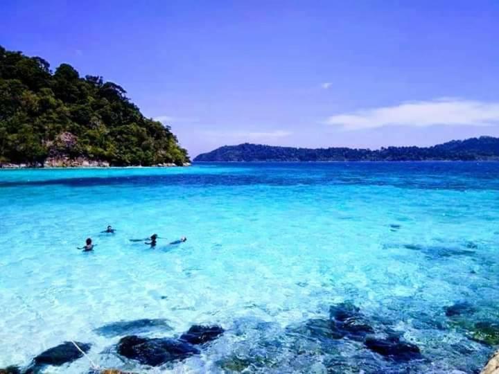 Hotel Daya Hill Seaview à Koh Lipe Extérieur photo