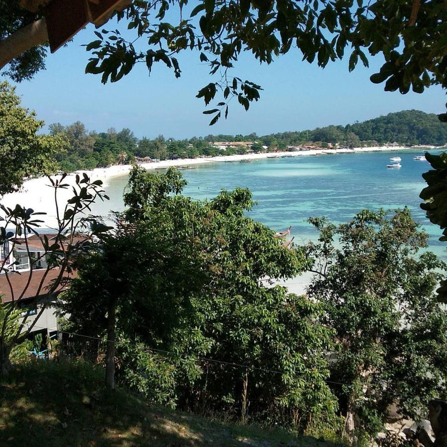 Hotel Daya Hill Seaview à Koh Lipe Extérieur photo